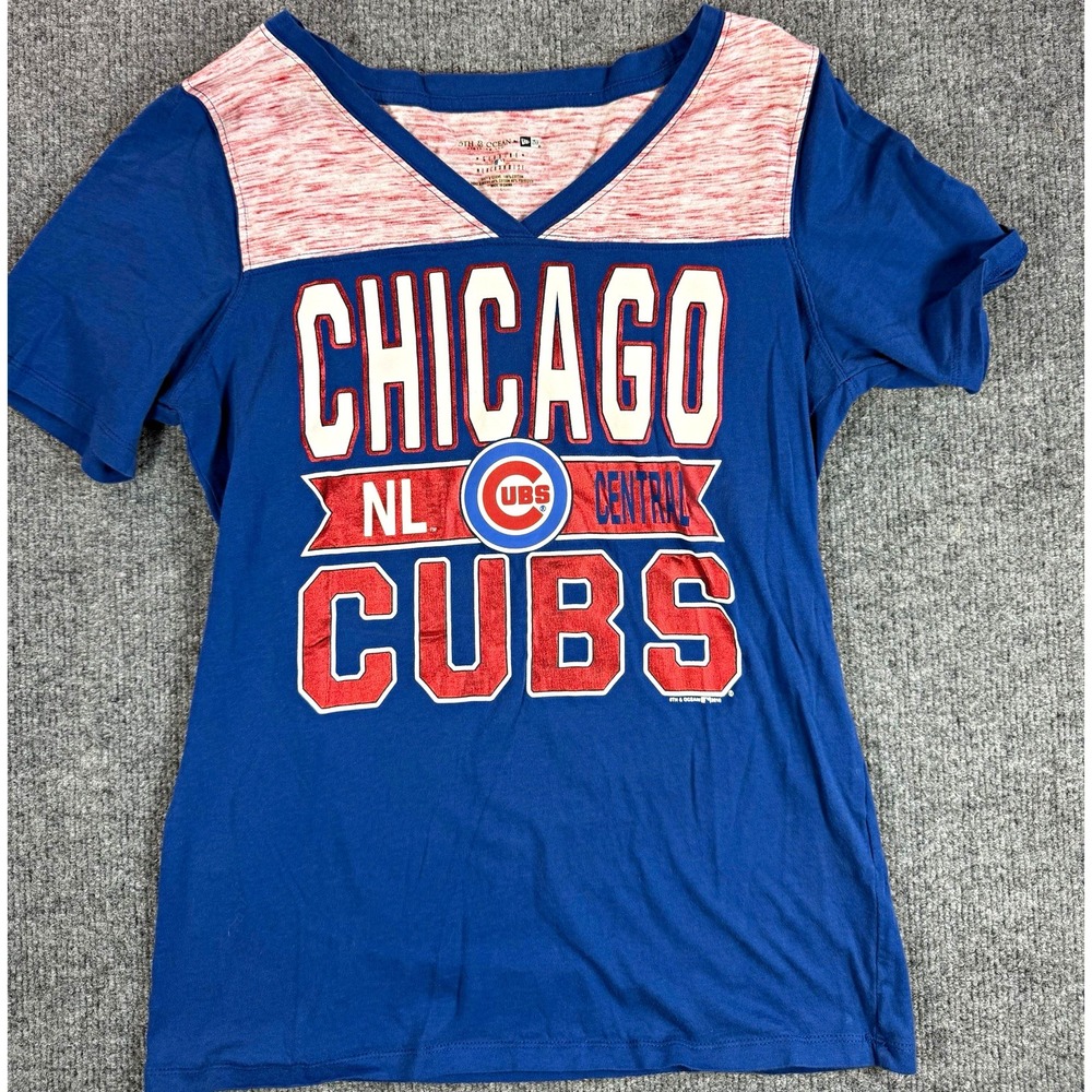 5th & Ocean by New Era Chicago Cubs MLB V-Neck women's T Shirt Blue S